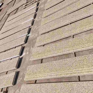 陇南 黄金麻花岗岩光面楼梯踏步