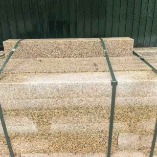 陇南 黄金麻花岗岩石材机切面栏杆料半成品