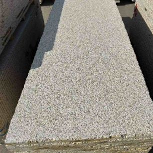 陇南 黄金麻花岗岩荔枝面毛板，半成品