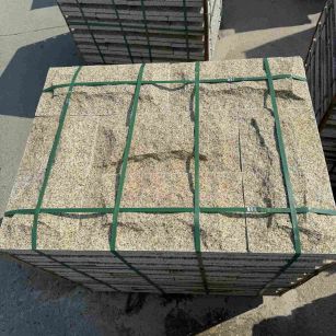 陇南 黄金麻花岗岩石材自然面蘑菇石成品