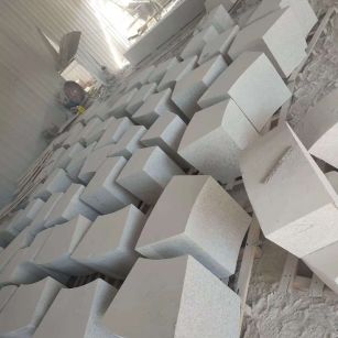 陇南 白麻花岗岩异形坐凳