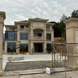 陇南 黄金麻花岗岩别墅雕花外墙干挂配上门口雕花罗马柱