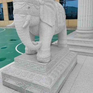 陇南 白麻花岗岩动物异形石雕-大象