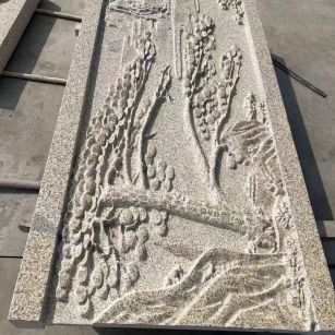 陇南 黄金麻雕刻板浮雕迎客松