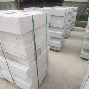 陇南 白麻花岗岩路沿石，立缘石，平缘石，路牙石，道牙石，马路牙子等