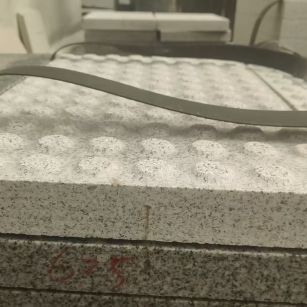 陇南 芝麻白花岗岩6.0公分荔枝面五轴加工雕刻盲点