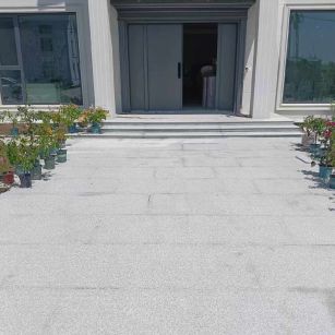 陇南 芝麻白花岗岩地铺石地面铺装