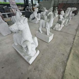 陇南 芝麻白花岗岩造型立体雕刻——十二生肖