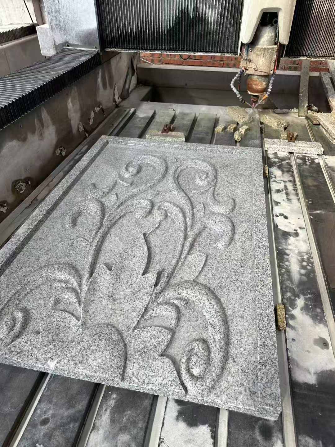 陇南 白麻别墅干挂雕花板