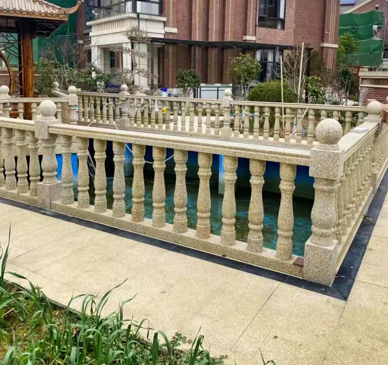 陇南黄金麻花岗岩石材栏杆，扶手，将军柱，花瓶柱