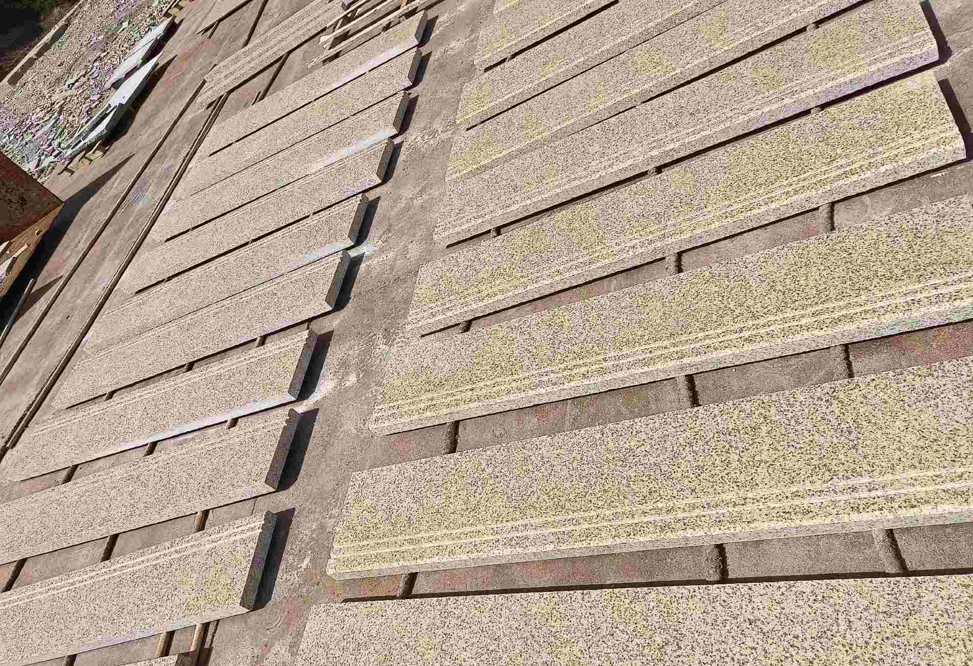 陇南 黄金麻花岗岩光面楼梯踏步