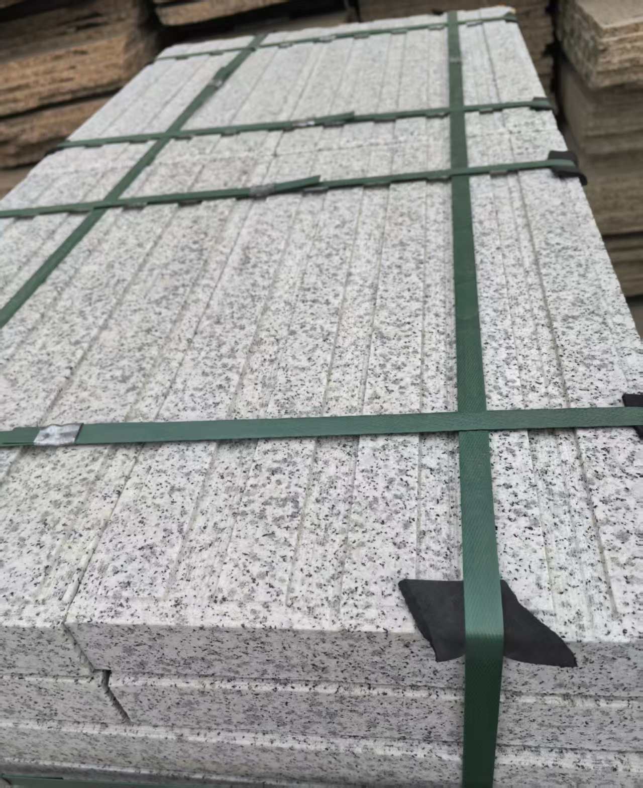 陇南 白麻花岗岩直行盲道石，盲条，地铺石