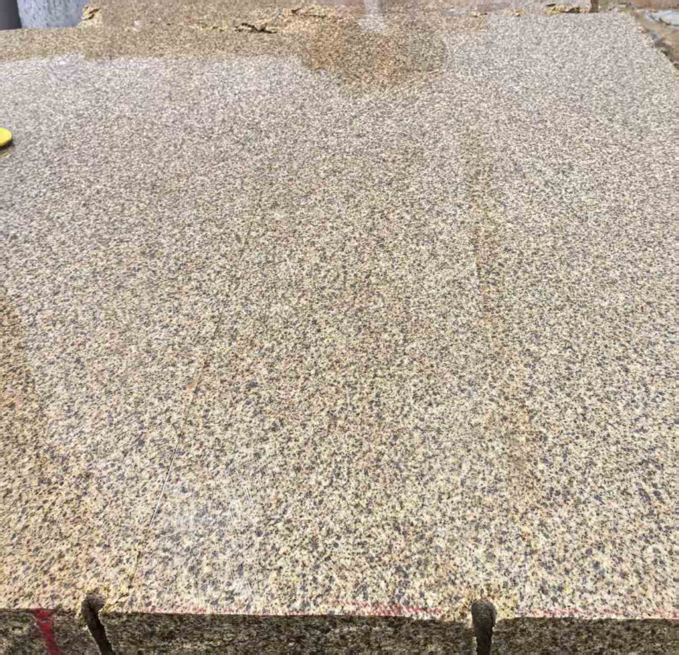 陇南 黄金麻花岗岩石材方料