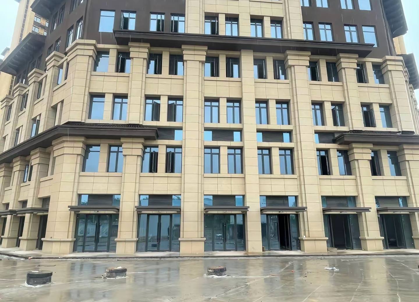 陇南 黄金麻花岗岩荔枝面小区外墙干挂