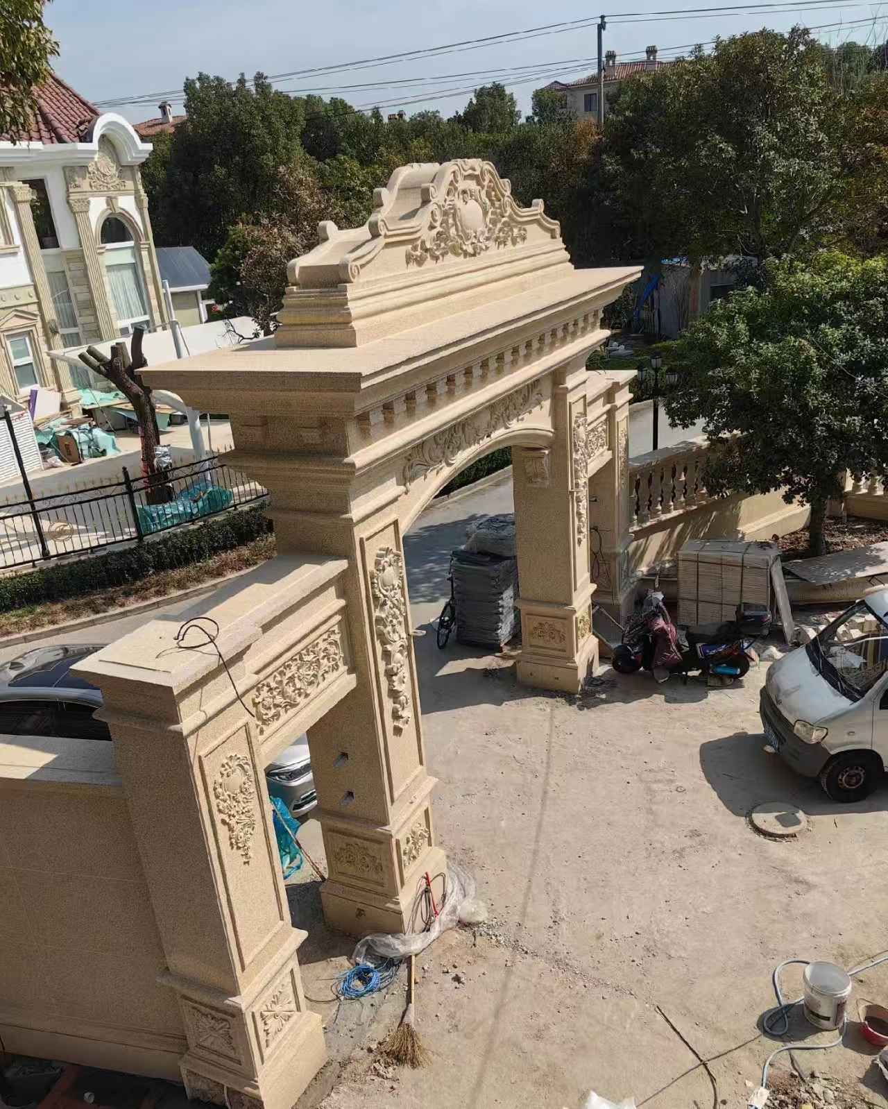 陇南 黄金麻荔枝面花岗岩别墅门楼