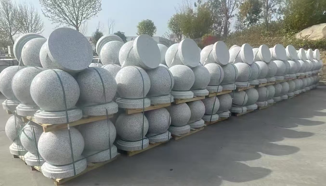 陇南 白麻花岗岩石材圆球，石球，挡车球，隔离球，景观石球，风水球等