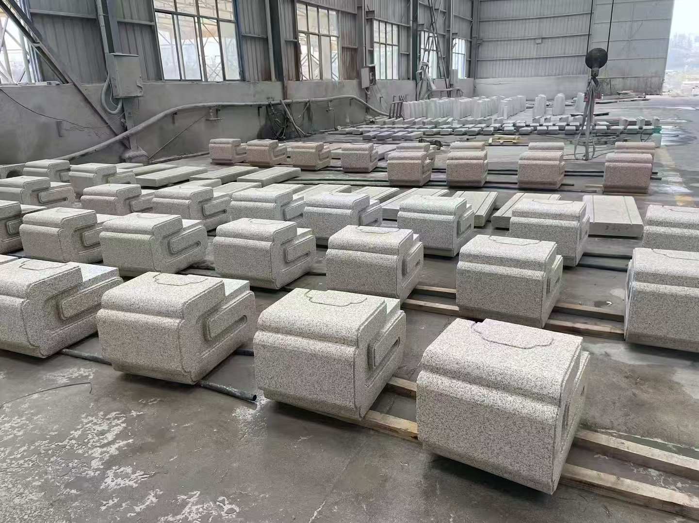 陇南 白麻花岗岩异形加工-石凳，坐凳