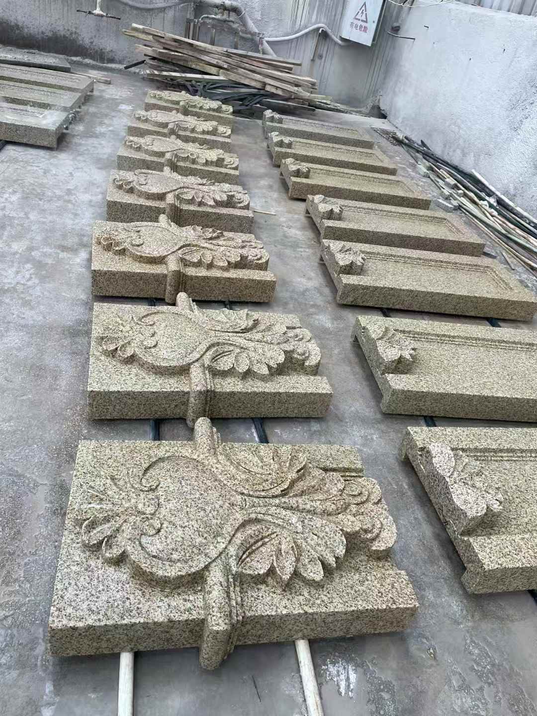 陇南 黄金麻花岗岩别墅外墙雕刻板