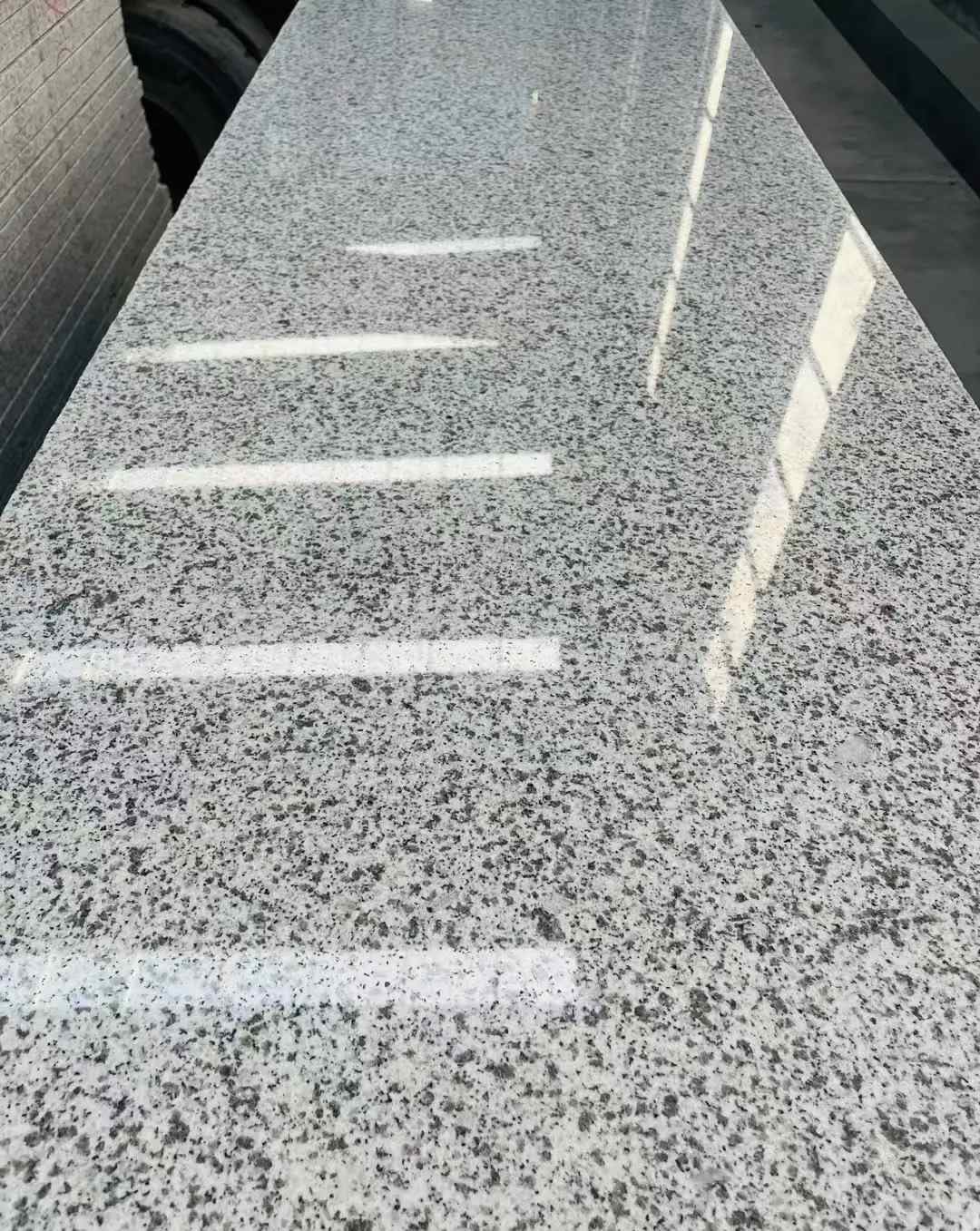 陇南 白麻花岗岩光面毛板